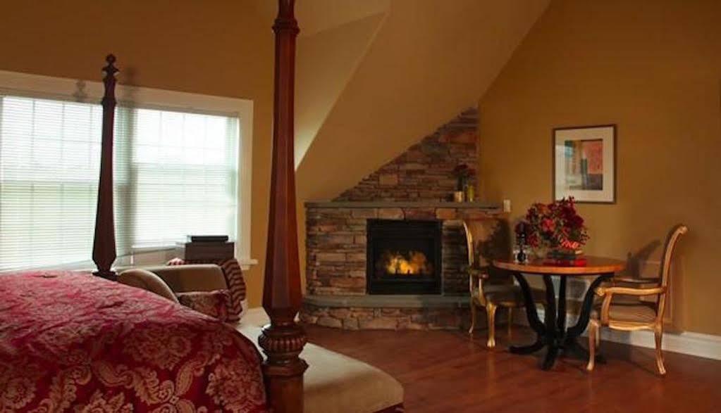 Chelsea Sun Inn Mount Bethel Екстер'єр фото